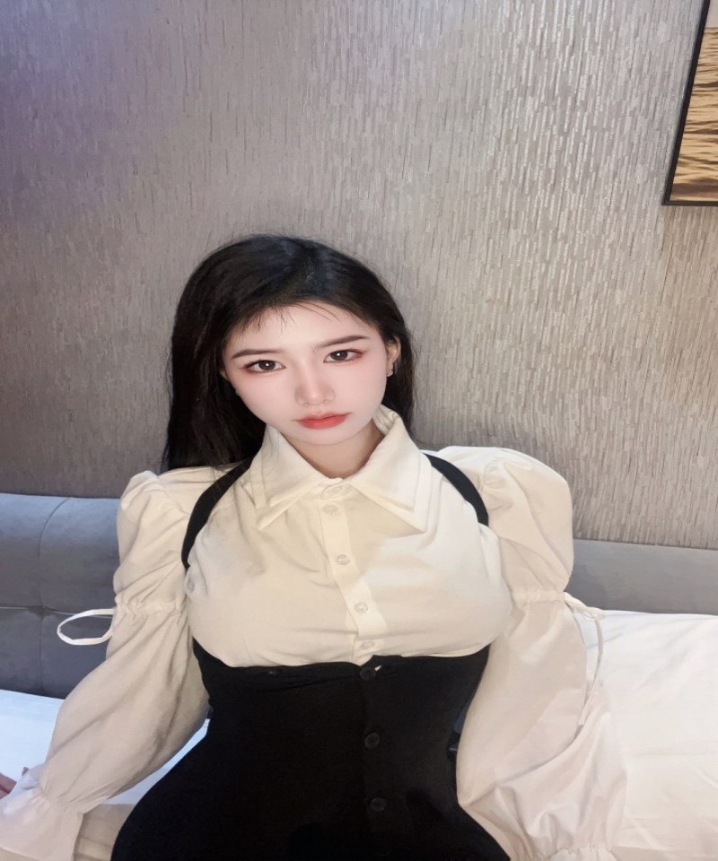 妻子初次接受三人行小说,最新电视剧免费观看